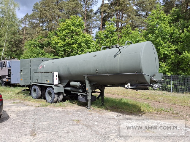 Cysterna paliwowa naczepa dystrybutor CND-21 (komplet składający się z ciągnika siodłowego 3-osiowego JELCZ C642D oraz cysterny na naczepie 2-osiowej o pojemności 21 000 l) 